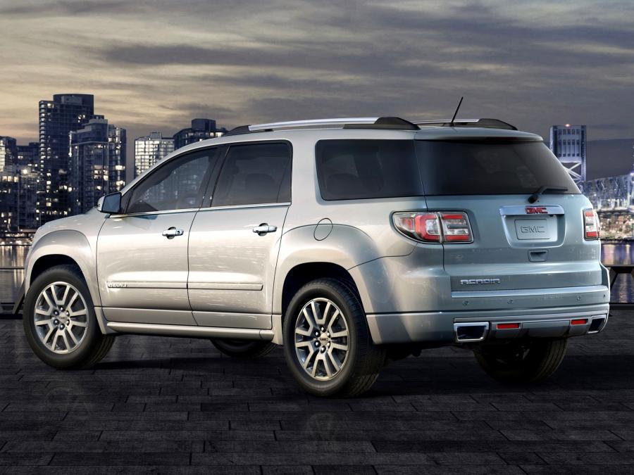  GMC Acadia Denali 2012 года  (фото 3 из 67)
